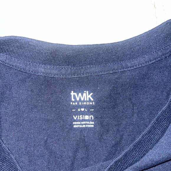 Chandail bleu marin large - Picture 3 of 4